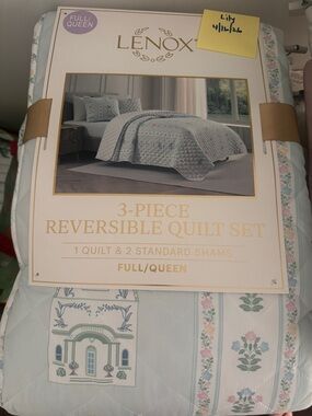 Lenox Spice Village 3-Piece Reversible Quilt Set - Full/Queen